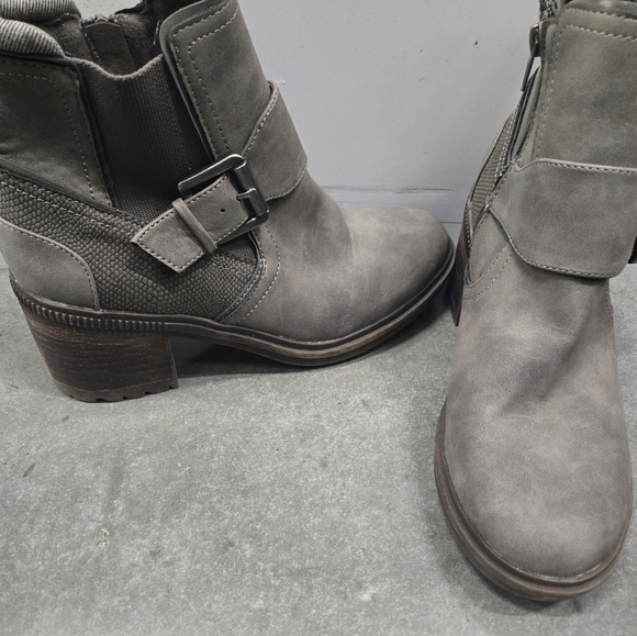 Bullboxer B-52 Buckled Ankle Boot Gray - Picture 5 of 5